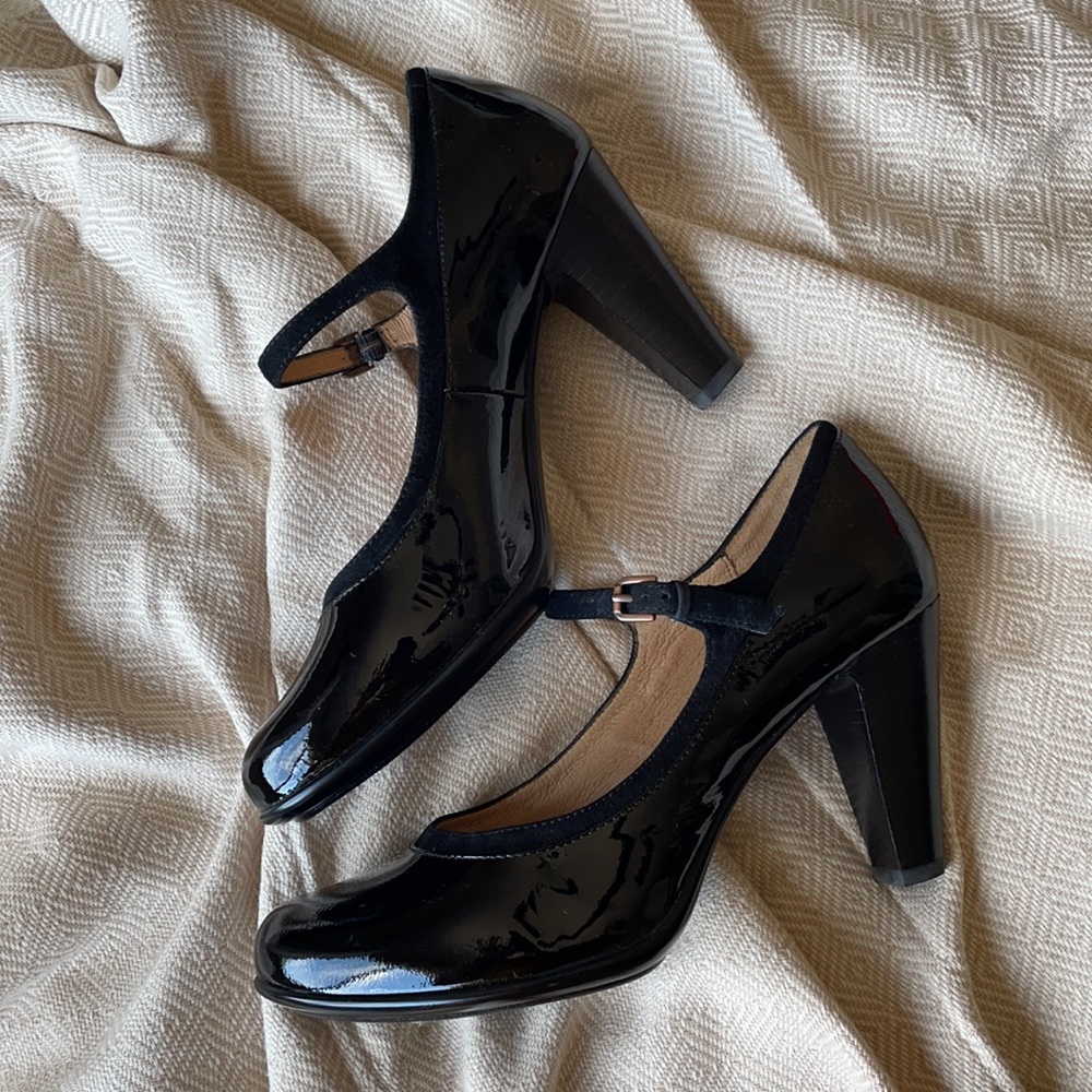 Sofft Black Patent Leather Mary Janes